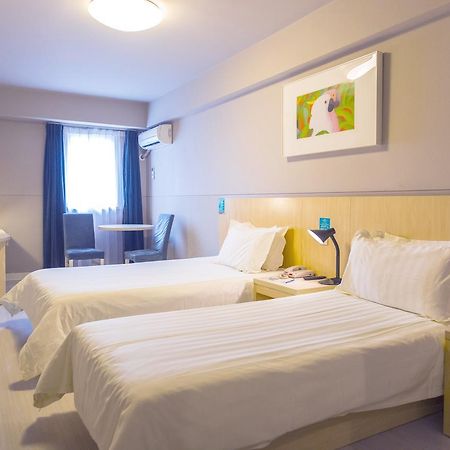Jinjiang Inn Selected Shenzhen Huanggang Port Huangcheng Plaza מראה חיצוני תמונה
