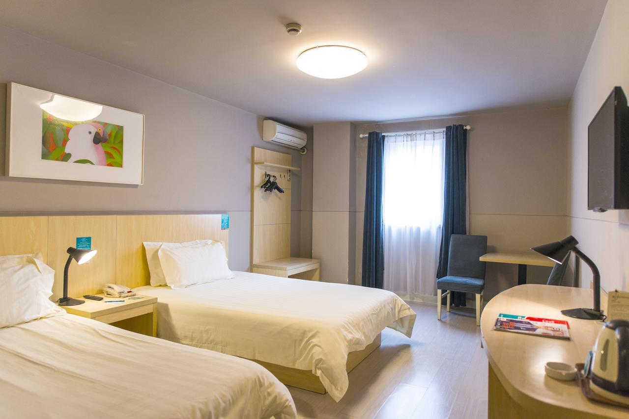Jinjiang Inn Selected Shenzhen Huanggang Port Huangcheng Plaza מראה חיצוני תמונה